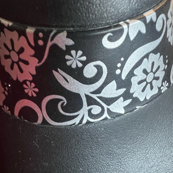 Crocs at Work Women's Mercy Work Clog Size W9 Embroidered Flowers - Picture 6 of 12